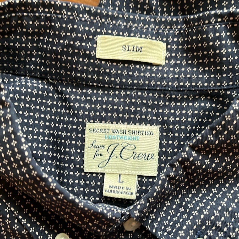 J. Crew Slim Lightweight Button Down Shirt Size Large - Picture 5 of 8